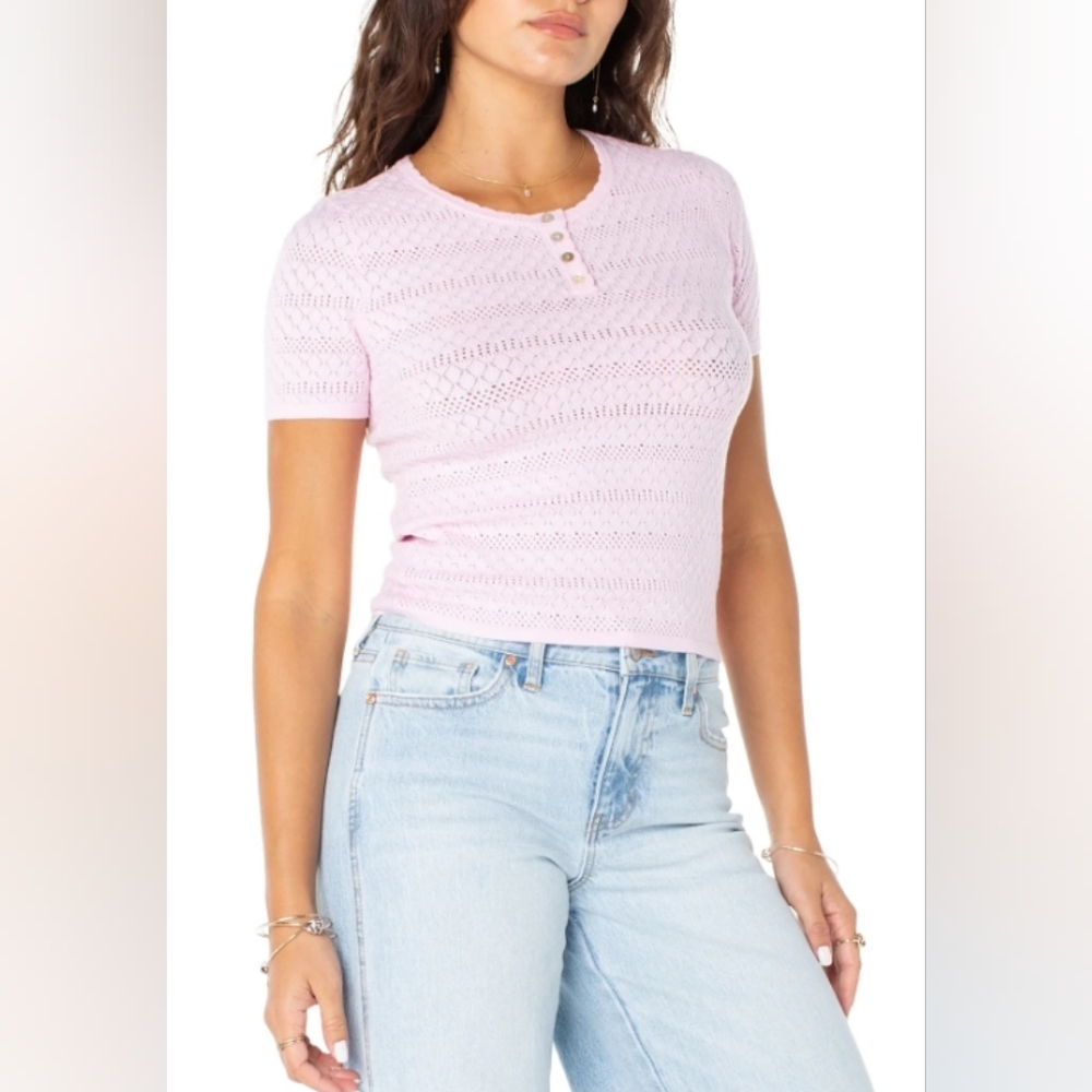 Celebrity Pink Pink Short-Sleeve Knit Henley Top Misses Size Small